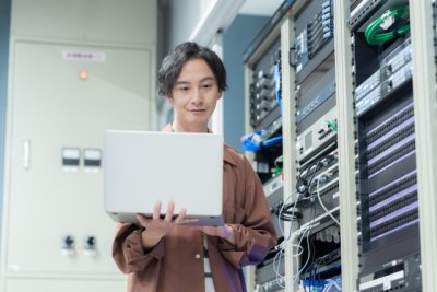 「運用保守って、何するの？」派遣でもできるIT業務をやさしく解説！ | ワーク