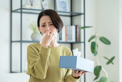 オフィスでできる花粉症対策｜仕事中でもつらくない簡単セルフケアまとめ | ライフ